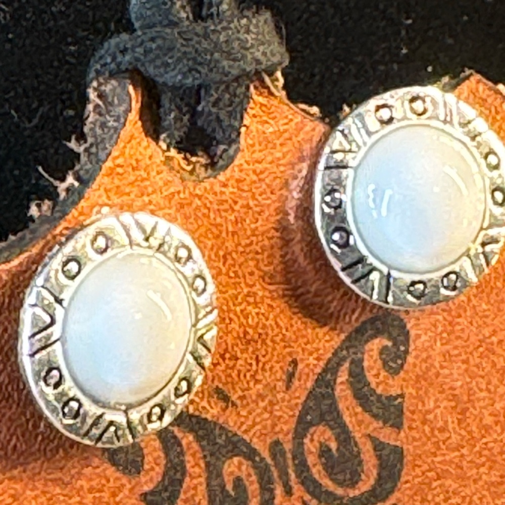 Southwest White Stone Stud Post Fashion Earrings - Picture 2 of 7